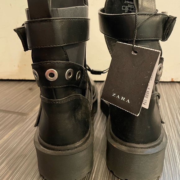 NWT Black Zara buckle boots booties, 7.5 - Picture 3 of 3